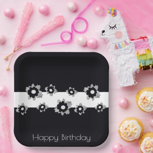 Bloemen met zwart en wit papieren bordje (Feest)