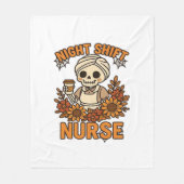 Bloemen Night Shift Nurse Skeleton Halloween RN Nu Fleece Deken (Voorkant)