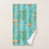 Bloemen op Aqua Blue Striped Background Bad Handdoek (Handdoek)