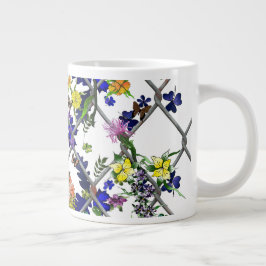 Bloemen op een hek grote koffiekop