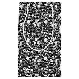 Bloemen op net 01.bx4 Black BG Klein Cadeauzakje