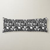 Bloemen op net 01.bx4 Black BG Lichaamskussen (Voorkant)