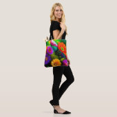 Bloemen overal tote bag (Op model)