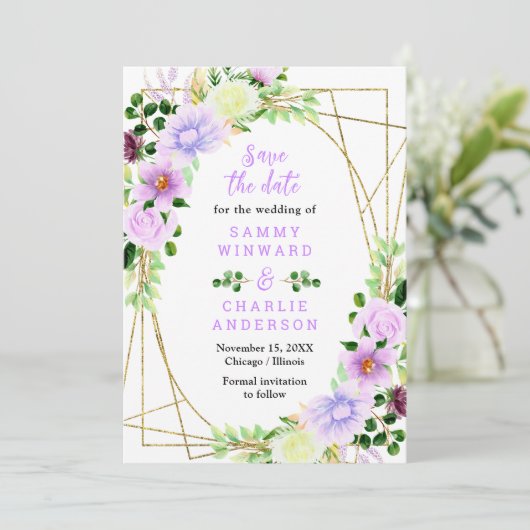 Bloemen paarse bloemen met gebladerte bruiloft save the date (Staand voorkant)
