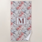 Bloemen roze wit monogram initiaal strandlaken (Voorkant)