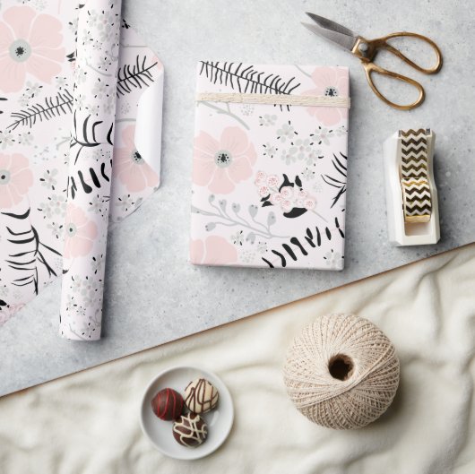 Bloemen roze zwart botanisch patroon cadeaupapier (Crafts)