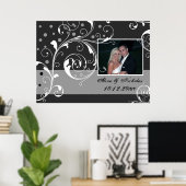 Bloemen scroll blad zwart, grijs bruiloft foto poster (Thuiskantoor)