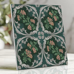 Bloemen Scroll Tegel Blauwgroen Groen Grijs Tegeltje<br><div class="desc">Voeg een vleugje klassiek, geïnspireerd moois toe aan uw huis met deze sierlijke keramische tegel. Het ontwerp heeft een symmetrische opstelling van schuivend gebladerte en delicate roze en oranje bloemen op een diep blauwgroen groene achtergrond, geaccentueerd door grijsdetaillering. Deze veelzijdige tegel is ideaal voor het creëren van een verfijnde sfeer...</div>