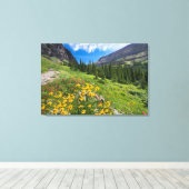 Bloemen | Stroompad Montana Canvas Afdruk (Insitu (Houten vloer))
