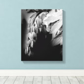Bloemen van het bloeden, zwart en wit canvas afdruk (Insitu (Houten vloer))