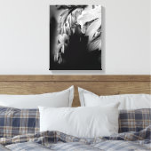 Bloemen van het bloeden, zwart en wit canvas afdruk (Insitu (Slaapkamer))