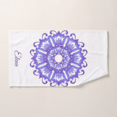 Bloemen violette mandala. Naam Bad Handdoek (Handdoek)