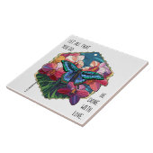 Bloemen/Vlinder, w/ vers 1 Korintiërs 16:14 Tegeltje (Zijkant)