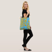 Bloemen voor Oekraïne Tote Bag (Op model)