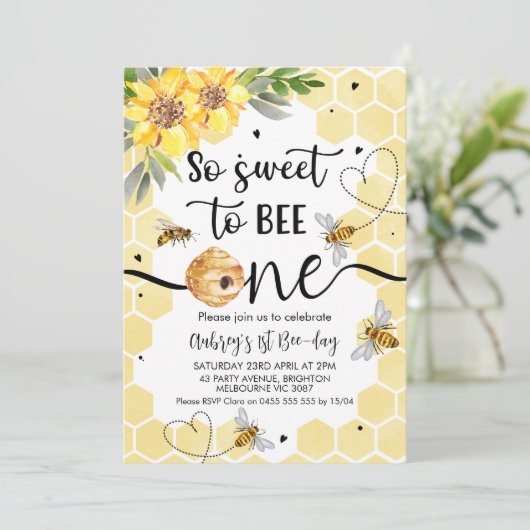 Bloemen zo lief om één bij 1e verjaardag te zijn kaart (Staand voorkant)