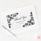 Bloemen zwart kant en witte damast rechthoekige sticker (Envelop)