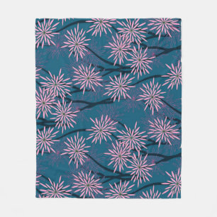 Bloemenbehang: Aziatisch marineblauw, roze. Fleece Deken