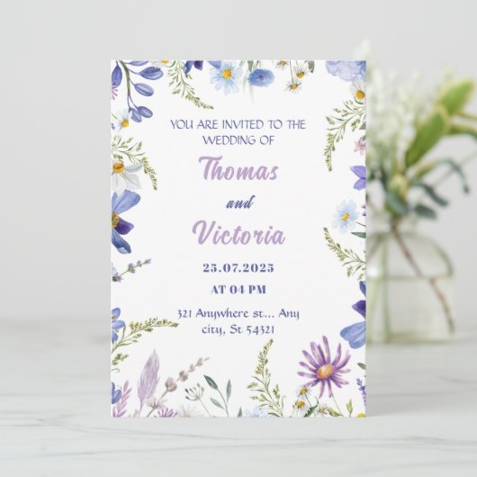 Bloemenblauw, paarse, groene moderne bruiloft kaart (Staand voorkant)