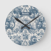  bloemenblauw toile de jouy monogram ronde klok (Voorkant)
