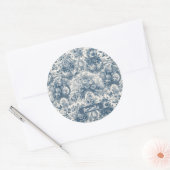 bloemenblauw toile de jouy monogram ronde sticker (Envelop)