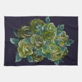 Bloemenboeket, groene rozen op donkerblauw theedoek (Horizontaal)
