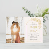 Bloemenboog bewerkbare kleur foto bruiloft kaart (Staand voorkant)