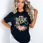 Bloemenbruid om Vrijgezellenfeest te zijn T-shirt<br><div class="desc">Vier de aanstaande bruid-to-be met ons prachtig vormgegeven Pink floral Vrijgezellenfeest t-shirt. Dit T-shirt is perfect om de vreugde en anticipatie van deze speciale gelegenheid vast te leggen en heeft een prachtige mix van waterverf roze bloemetjes met het gezegde In mijn bruidstijdperk met de aangepaste trouwdatum. Mooi script lettertype en...</div>