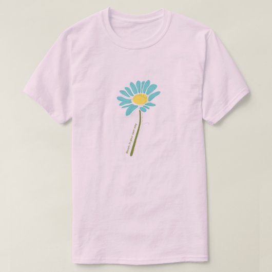 Bloemend Shirt – Blauwe Kleuren (Design voorkant)