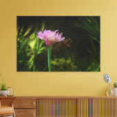 Bloemende Chives en Palmetto Canvas Afdruk (Insitu (Woonkamer))