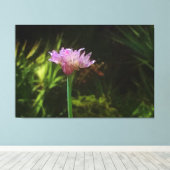 Bloemende Chives en Palmetto Canvas Afdruk (Insitu (Houten vloer))