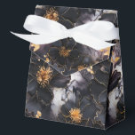 Bloemendruk Feestbehandelingsdoos Bedankdoosjes<br><div class="desc">Feestgunstendoos wordt getoond met een leuke grote zwarte bloemen bloemendruk. 
Pas dit item aan of koop het zoals het is.
Tip: Voeg gewoon je geweldige traktaties toe en voeg wat vrolijke lint toe.



Licentie afbeelding</div>