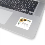 Bloemengroen Zonnebloem Bloom Bruiloft Dank u Vierkante Sticker<br><div class="desc">Creëer een moderne zonnebloem Floral dank je dat je de sticker wilt bevoordelen met deze leuke sjabloon met prachtige rustige florale bouquet, geometrische gouden bladeren, met moderne eenvoudige typografie. TIP: Overeenkomende trouwsuite-kaarten zoals RSVP, trouwprogramma's, banners, tapestry, cadeaubonnen, labels, borden en andere bruiloft-keepsakes en -godies zijn beschikbaar in het collectie hieronder...</div>