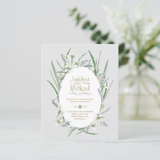 Bloemenkranen en groen geïnspireerde budget bruilo (Staand voorkant)