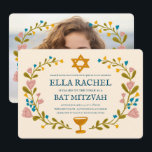 Bloemenkrans Bat Mitzvah Hand-getrokken Custom Kaart<br><div class="desc">Perfecte kaart om een bar mitswa, bat mitswa of andere Joodse viering aan te kondigen! Met de hand gemaakte kunst voor jou! VOLLEDIG ! Klik hierboven op "Personaliseren" om de tekst te bewerken en uw eigen foto aan de achterkant toe te voegen. Klik op "Bewerken met ontwerpgereedschap" om de lettertypen,...</div>