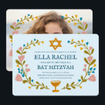 Bloemenkrans Bat Mitzvah Hand-getrokken Custom Kaart<br><div class="desc">Perfecte kaart om een bar mitswa, bat mitswa of andere Joodse viering aan te kondigen! Met de hand gemaakte kunst voor jou! VOLLEDIG ! Klik hierboven op "Personaliseren" om de tekst te bewerken en uw eigen foto aan de achterkant toe te voegen. Klik op "Bewerken met ontwerpgereedschap" om de lettertypen,...</div>
