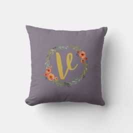 Bloemenkrans Gouden Monogram Initiaal V Kussen