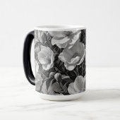 Bloemenolie schilderij grijswaarden magische mok (Voorkant links)