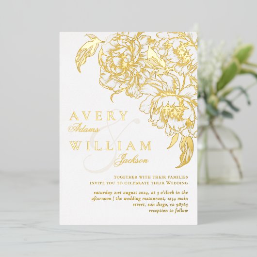 Bloemenpioenen wit gouden elegante foto bruiloft folie uitnodiging (Staand Voorkant)