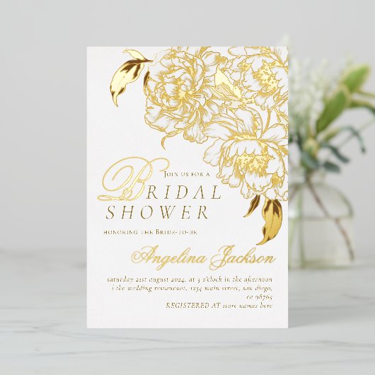 Bloemenpioenen wit gouden elegante Vrijgezellenfee Folie Uitnodiging (Staand Voorkant)