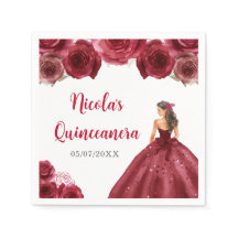 Bloemenprinses in rode jurk Quinceanera