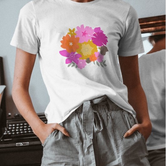 Bloemenroze bos  trendy vrouwelijk t-shirt
