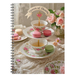 Bloementafel, theekopjes, trays macarons queen notitieboek