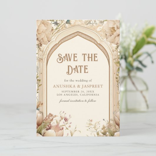 Bloementuin indiase paleis bruiloft foto save the date (Staand voorkant)