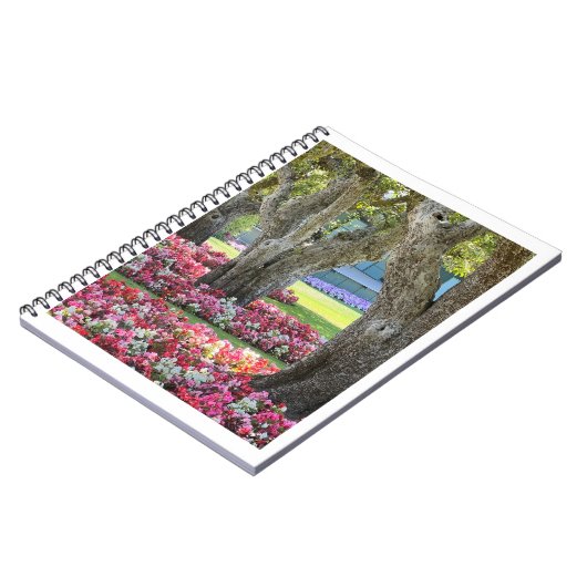 Bloementuin met bomen Fotospiraal Notitieboek (Linkerzijde)