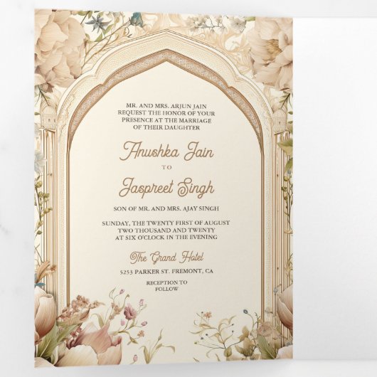 Bloementuin Peacocks Indiase paleis bruiloft Drieluik Uitnodiging (Binnenzijde eerst)