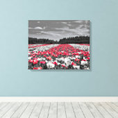 Bloemenveld minimalistische selectieve kleurenfoto canvas afdruk (Insitu (Houten vloer))