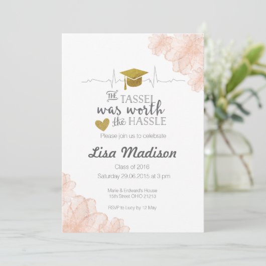 Bloemenverpleegster afstuderen Uitnodiging (Staand voorkant)