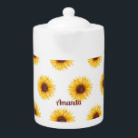 Bloemgeel Wit Zonnebloem Lente Theepot<br><div class="desc">Bloementheepot in geel wit met elegant zonnebloempatroon. Gebruik deze sjabloon personaliseren om tekst te wijzigen</div>