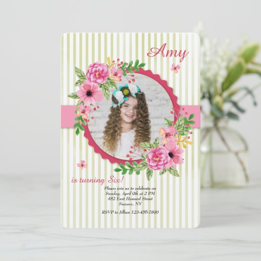 Bloemig fotolijst uitnodiging (Staand voorkant)