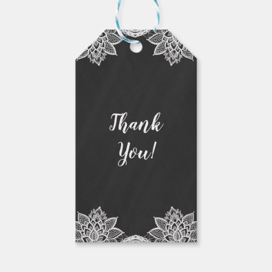 Bloemige Black Blackboard & Kanten Landelijke Brui Cadeaulabel (Voorkant)